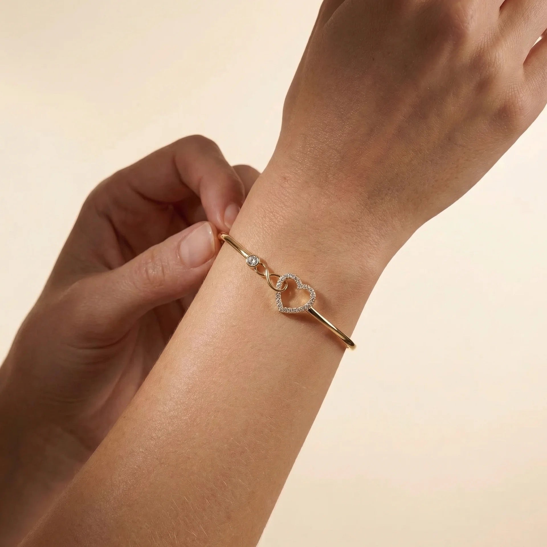 Madre e hija| pulsera corazón infinito
