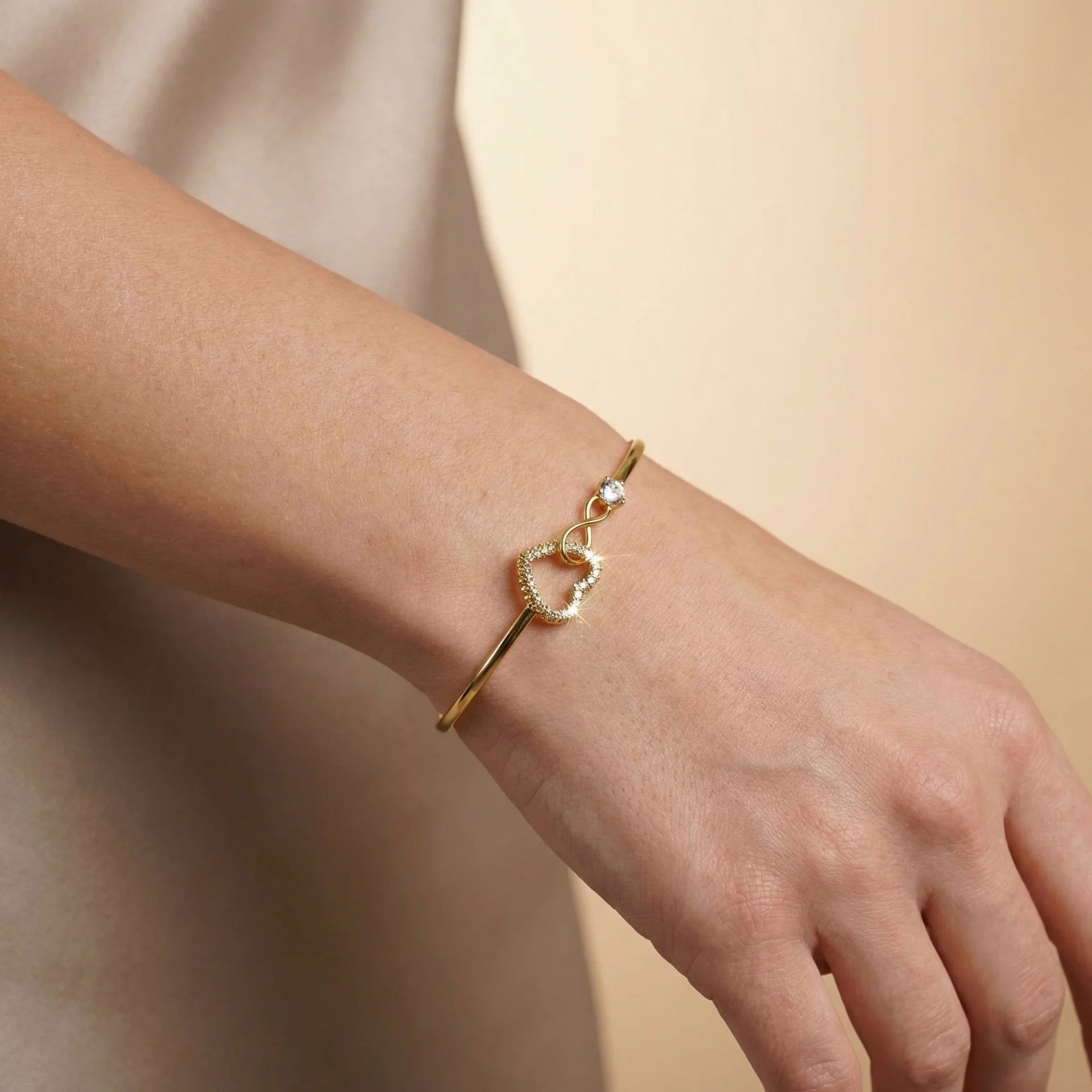 Madre e hija| pulsera corazón infinito