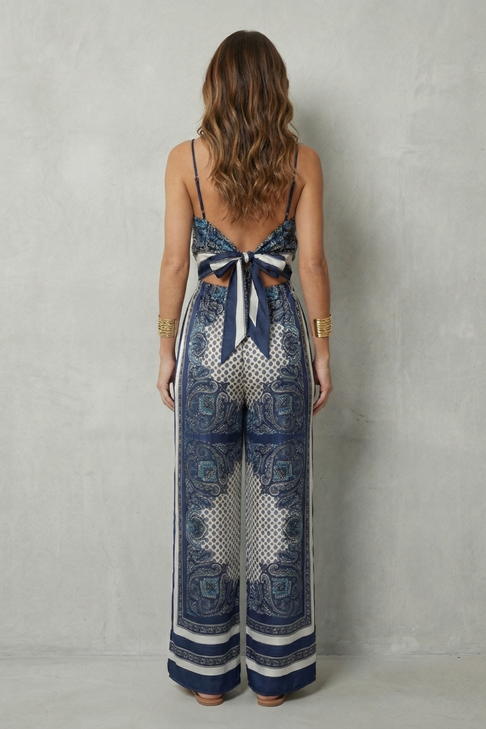 Conjunto estampado diseño fluido