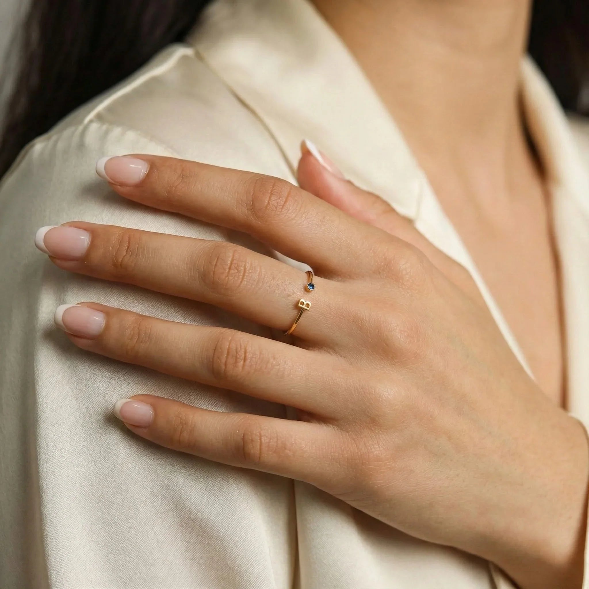 Anillo personalizado con piedra de nacimiento